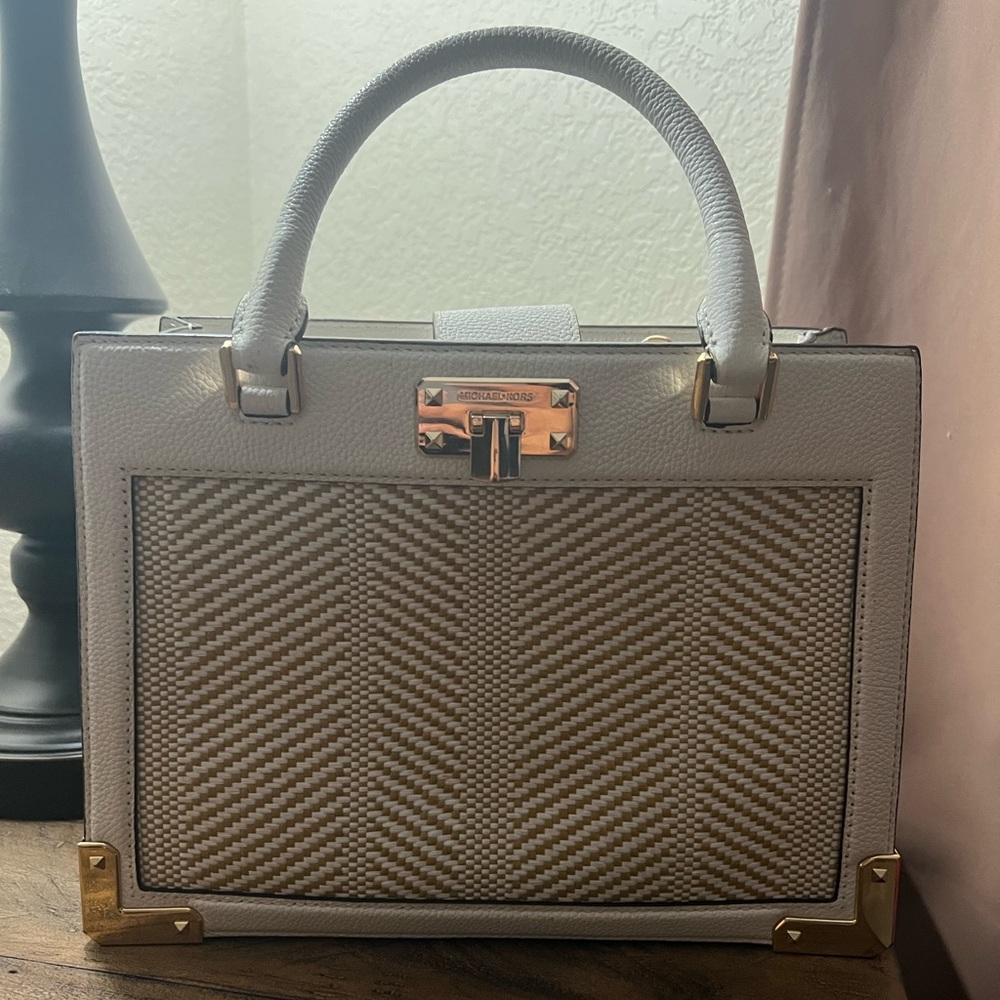 Michael Kors white & Gold hand bag